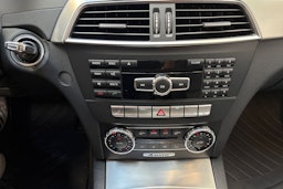 valkoinen Mercedes-Benz C 2014 kuva 22.