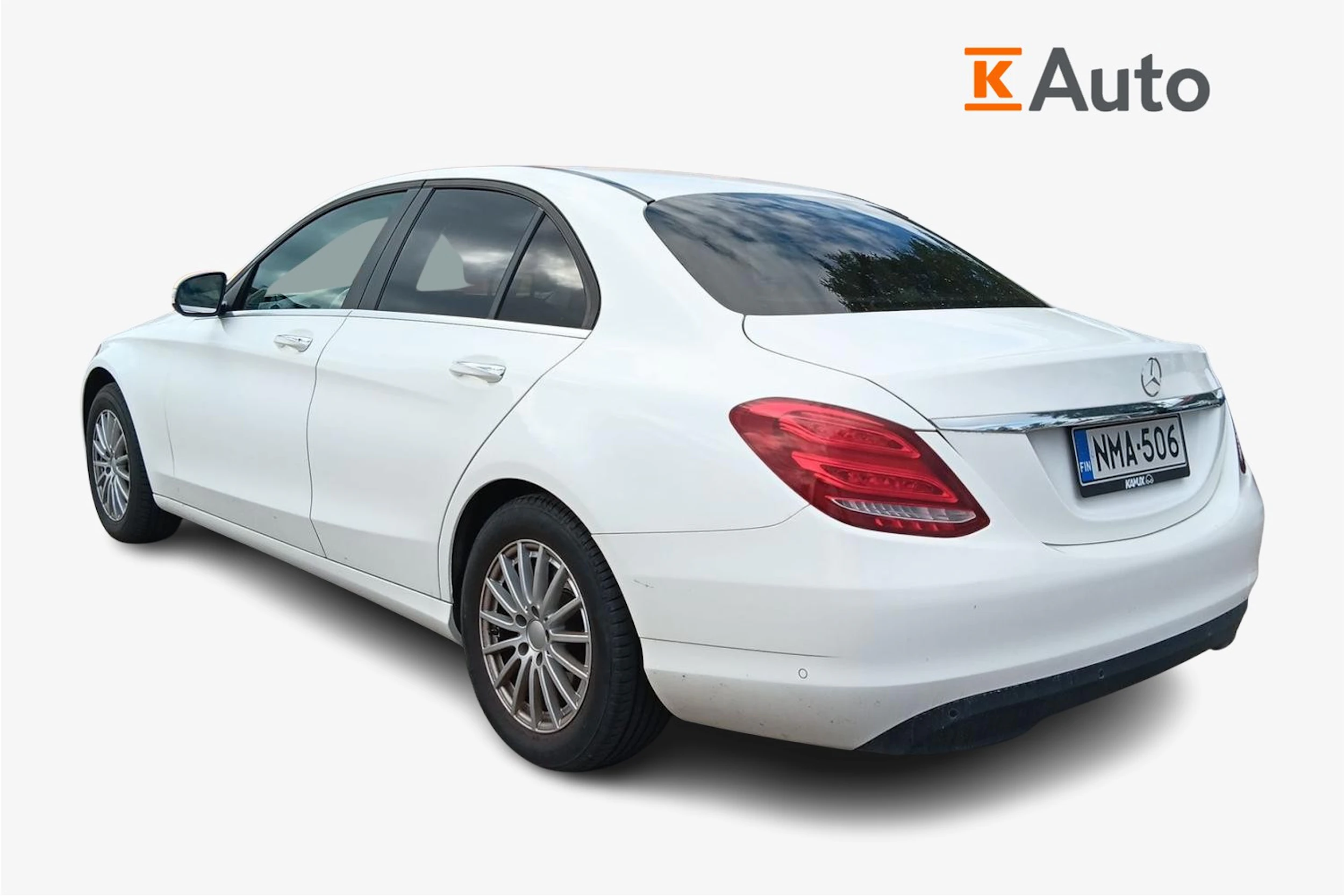 Valkoinen Mercedes-Benz C 2014 kuva 2.