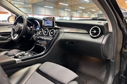 met. musta Mercedes-Benz C 2014 kuva 14.