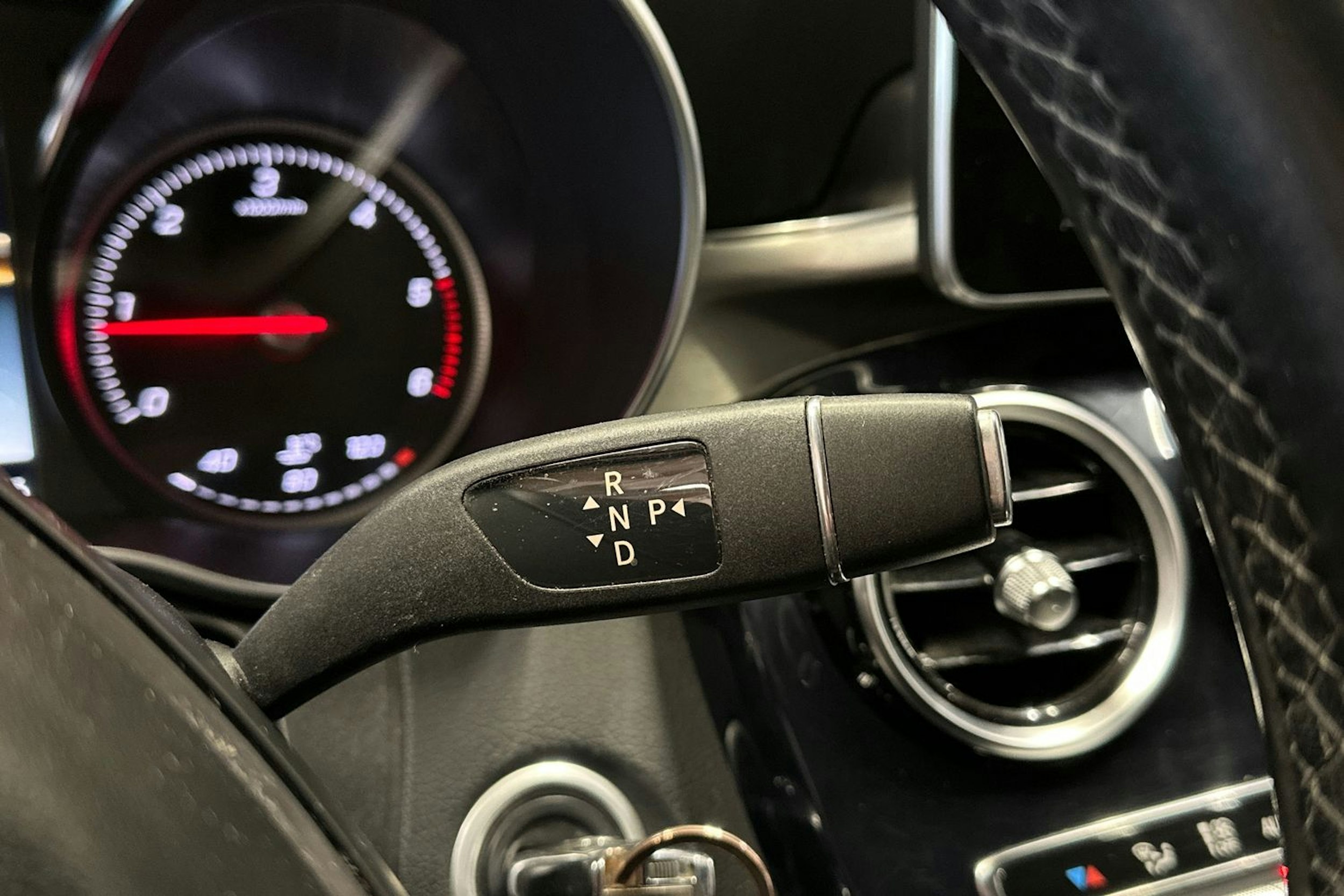 met. musta Mercedes-Benz C 2014 kuva 24.