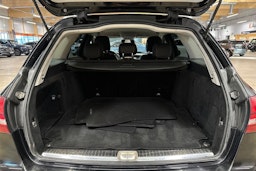 met. musta Mercedes-Benz C 2014 kuva 30.