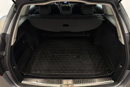 harmaa Mercedes-Benz C 2014 kuva 13.