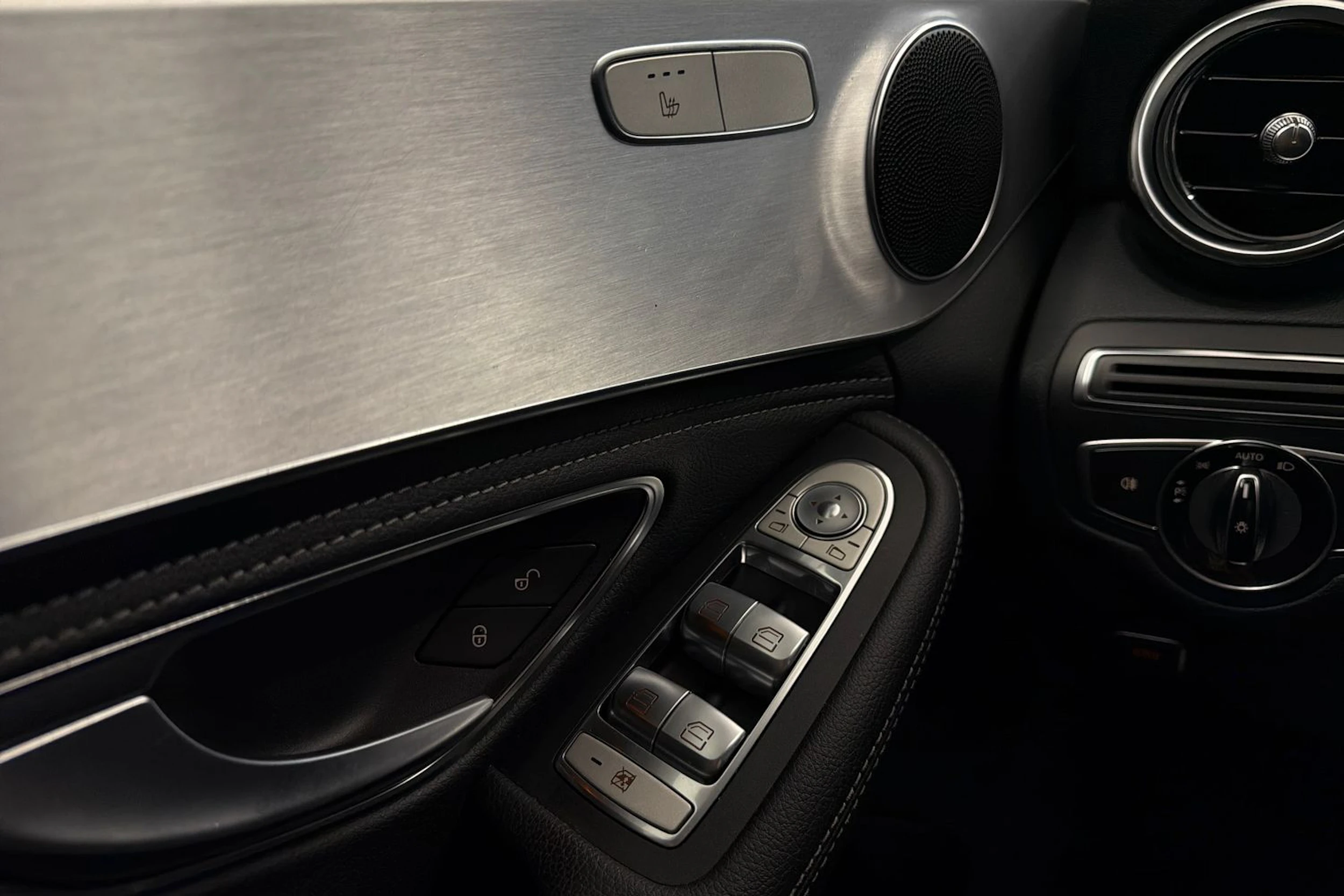 harmaa Mercedes-Benz C 2014 kuva 15.