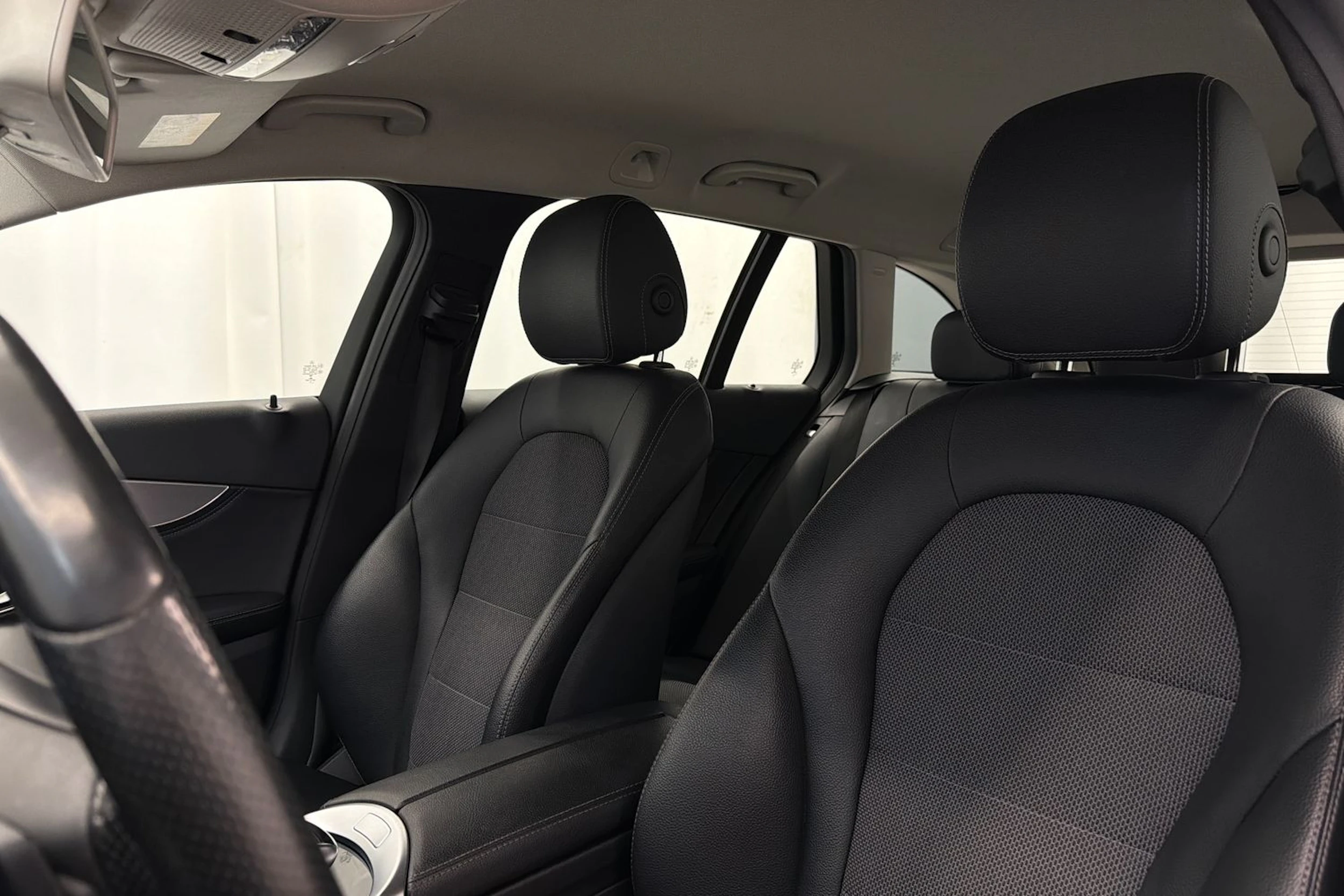 harmaa Mercedes-Benz C 2014 kuva 24.