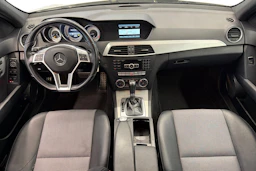 Valkoinen Mercedes-Benz C 2014 kuva 7.
