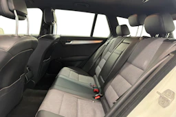 Valkoinen Mercedes-Benz C 2014 kuva 8.