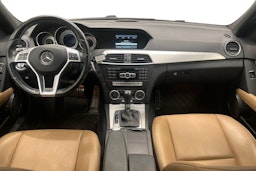 Valkoinen Mercedes-Benz C 2014 kuva 7.