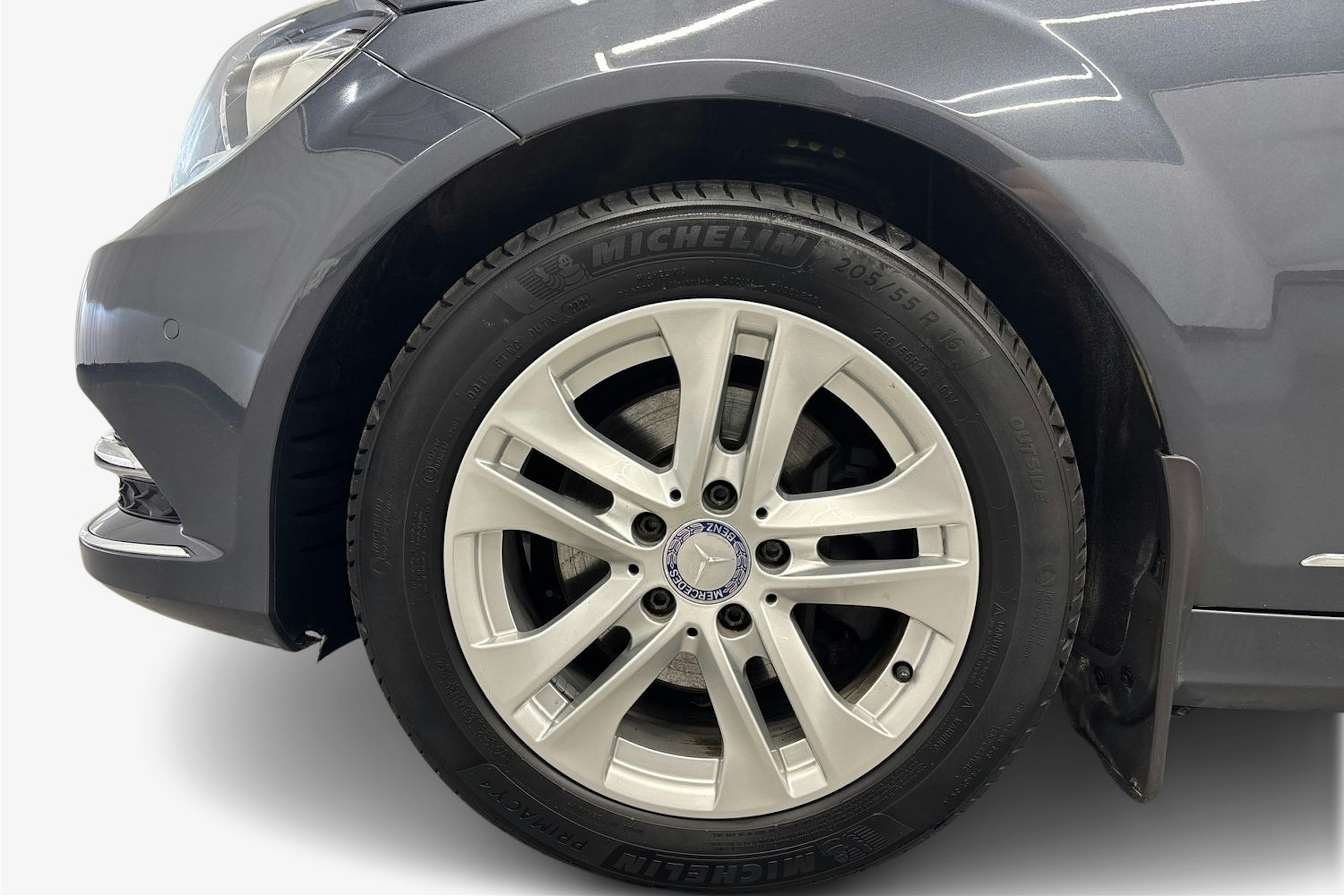 harmaa Mercedes-Benz C 2014 kuva 11.