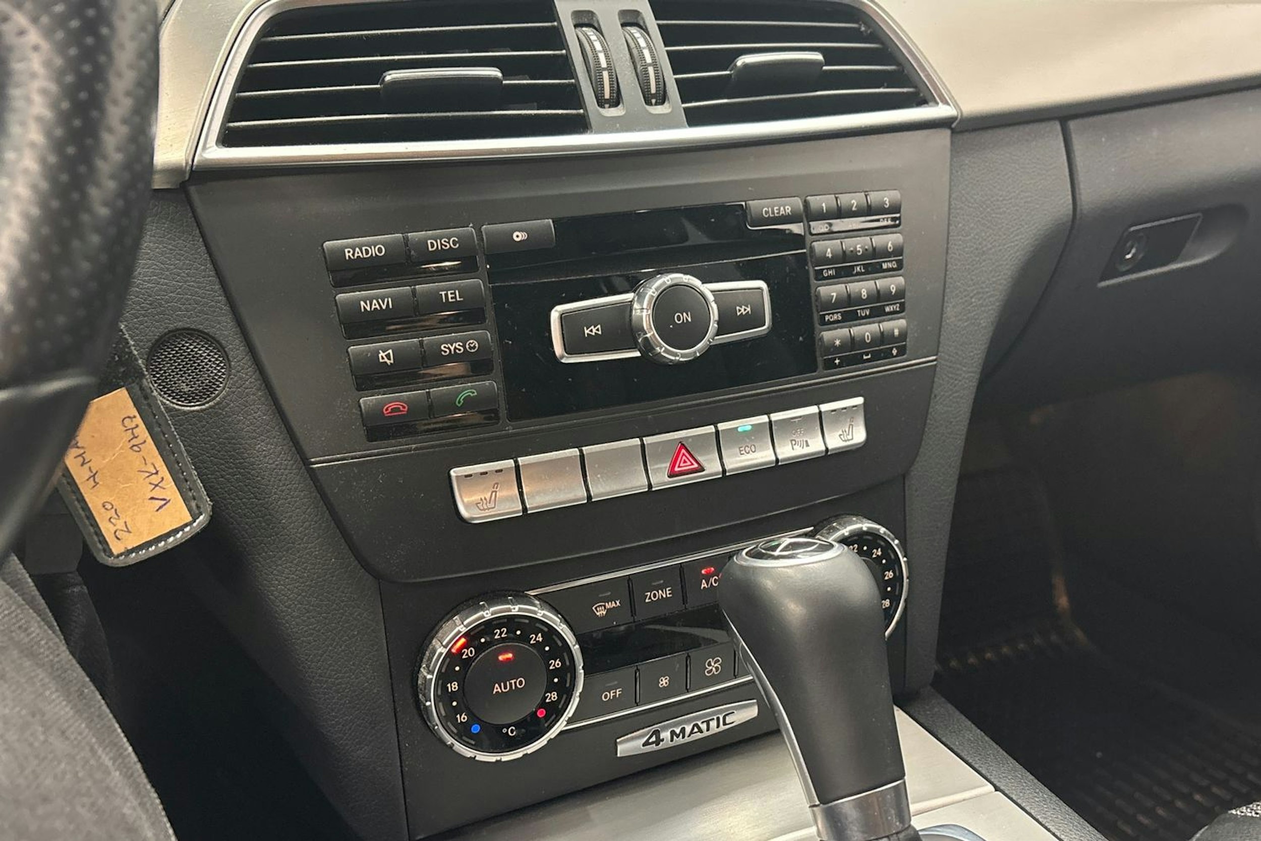 harmaa Mercedes-Benz C 2014 kuva 24.