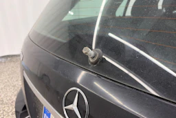 musta Mercedes-Benz C 2014 kuva 30.