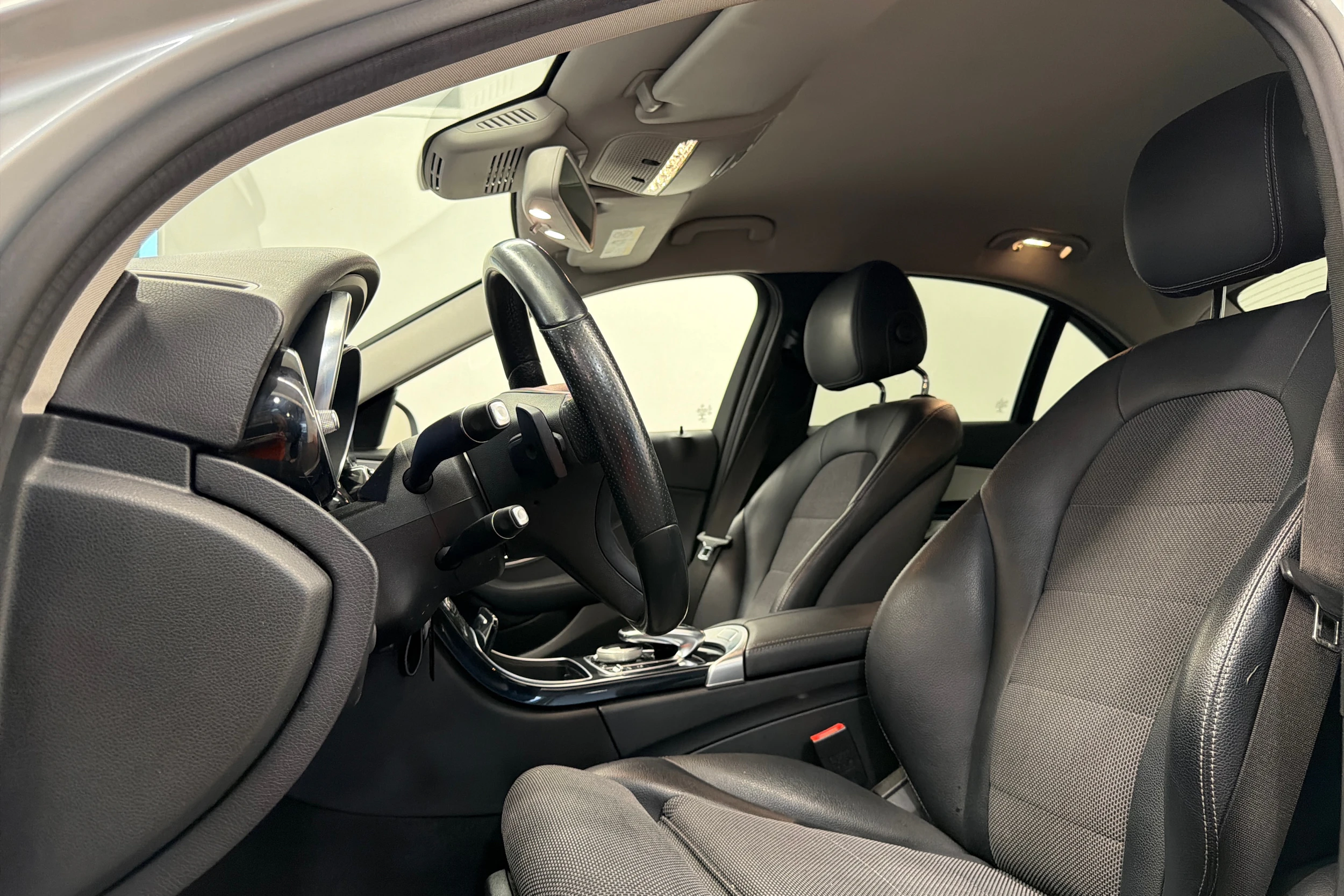 harmaa Mercedes-Benz C 2014 kuva 13.