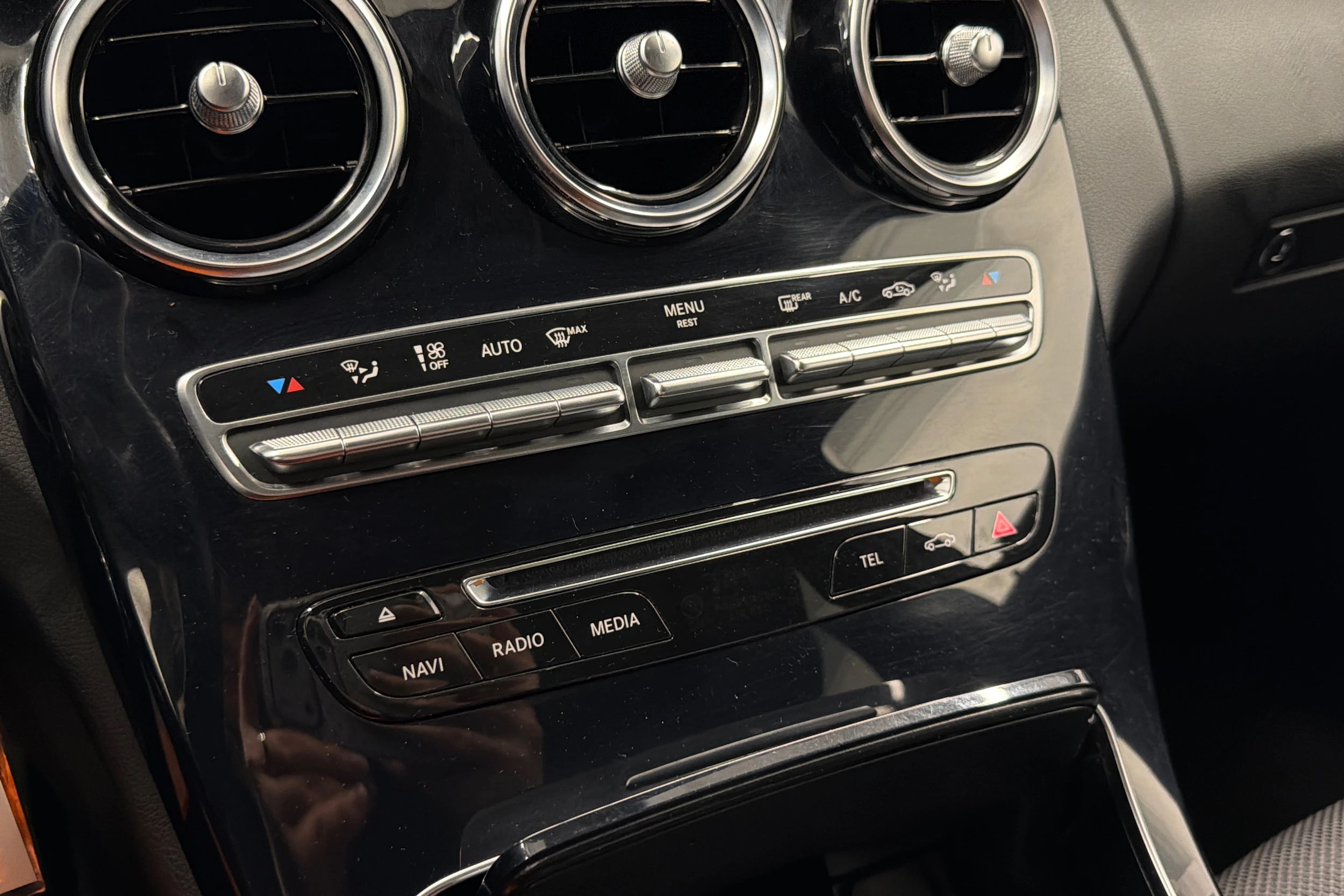 harmaa Mercedes-Benz C 2014 kuva 23.