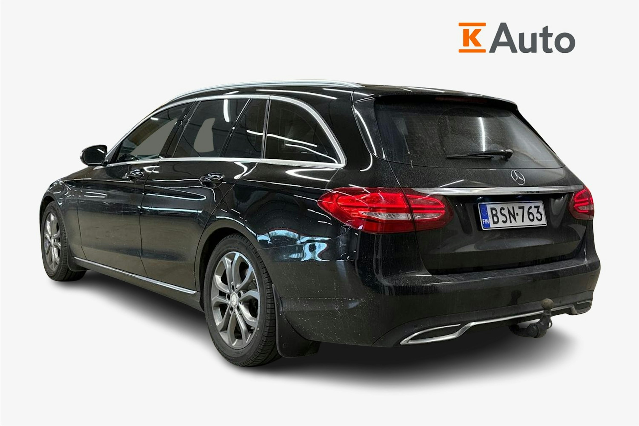 musta Mercedes-Benz C 2015 kuva 2.