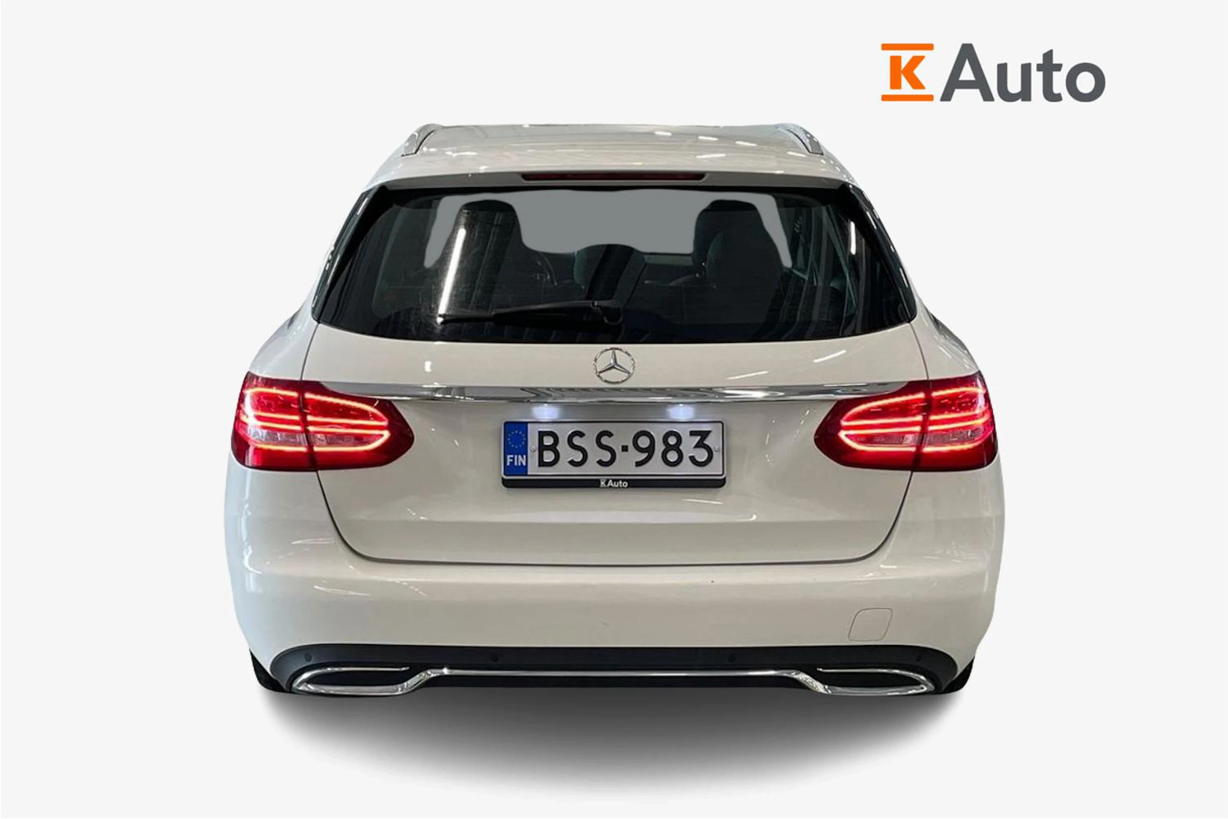valkoinen Mercedes-Benz C 2015 kuva 3.
