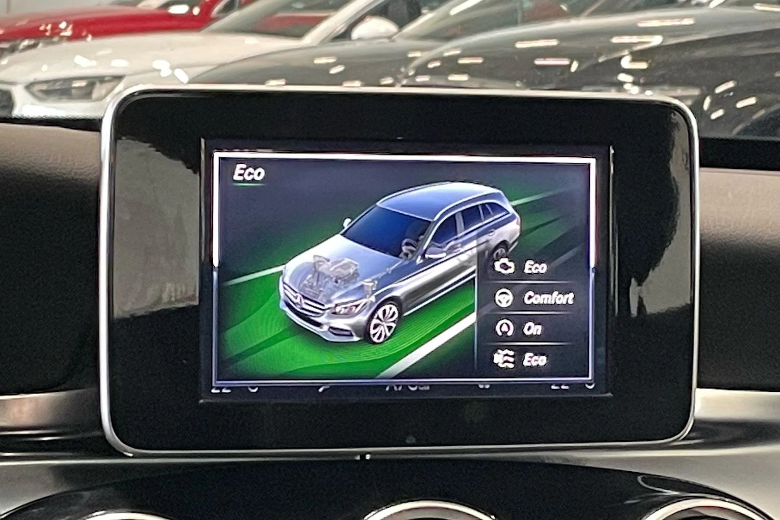 valkoinen Mercedes-Benz C 2015 kuva 21.