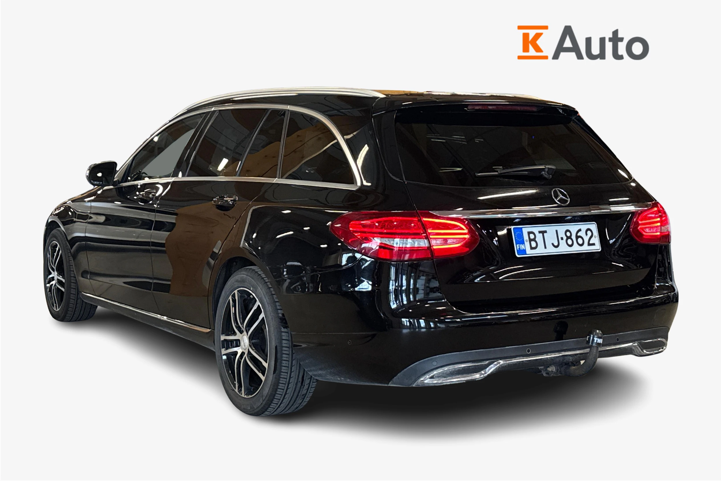 musta Mercedes-Benz C 2015 kuva 2.