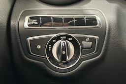 musta Mercedes-Benz C 2015 kuva 19.