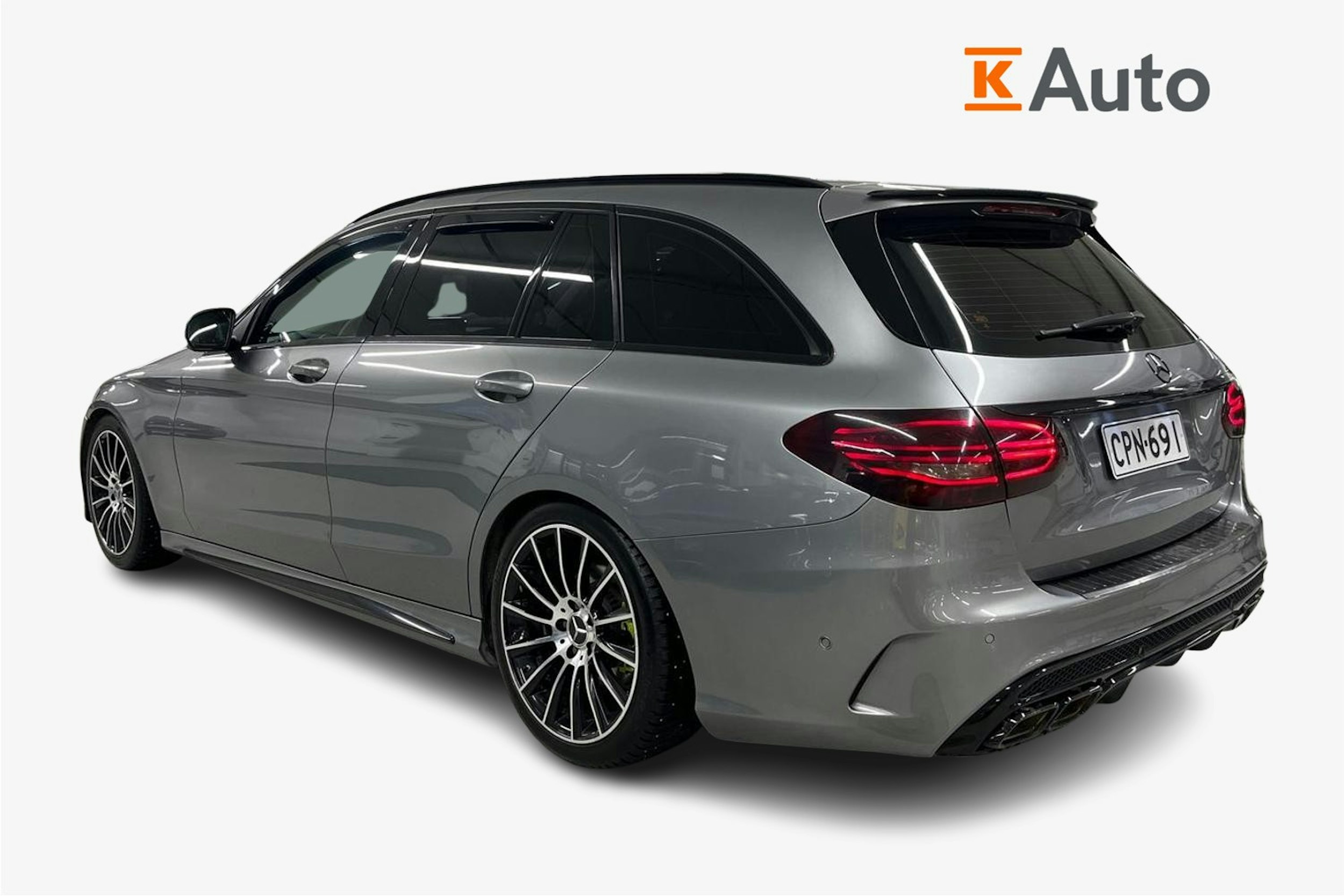 harmaa Mercedes-Benz C 2015 kuva 2.