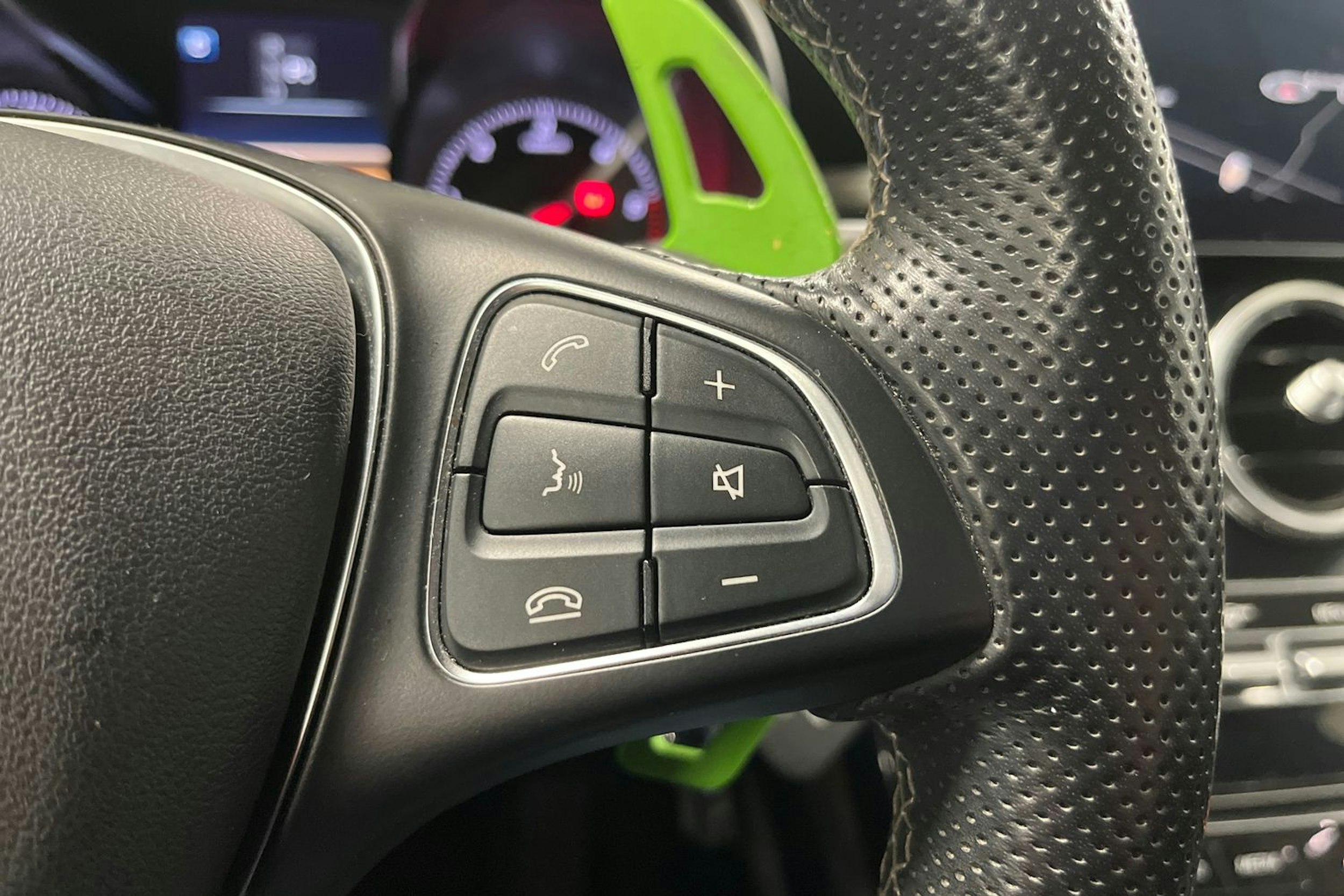 harmaa Mercedes-Benz C 2015 kuva 13.