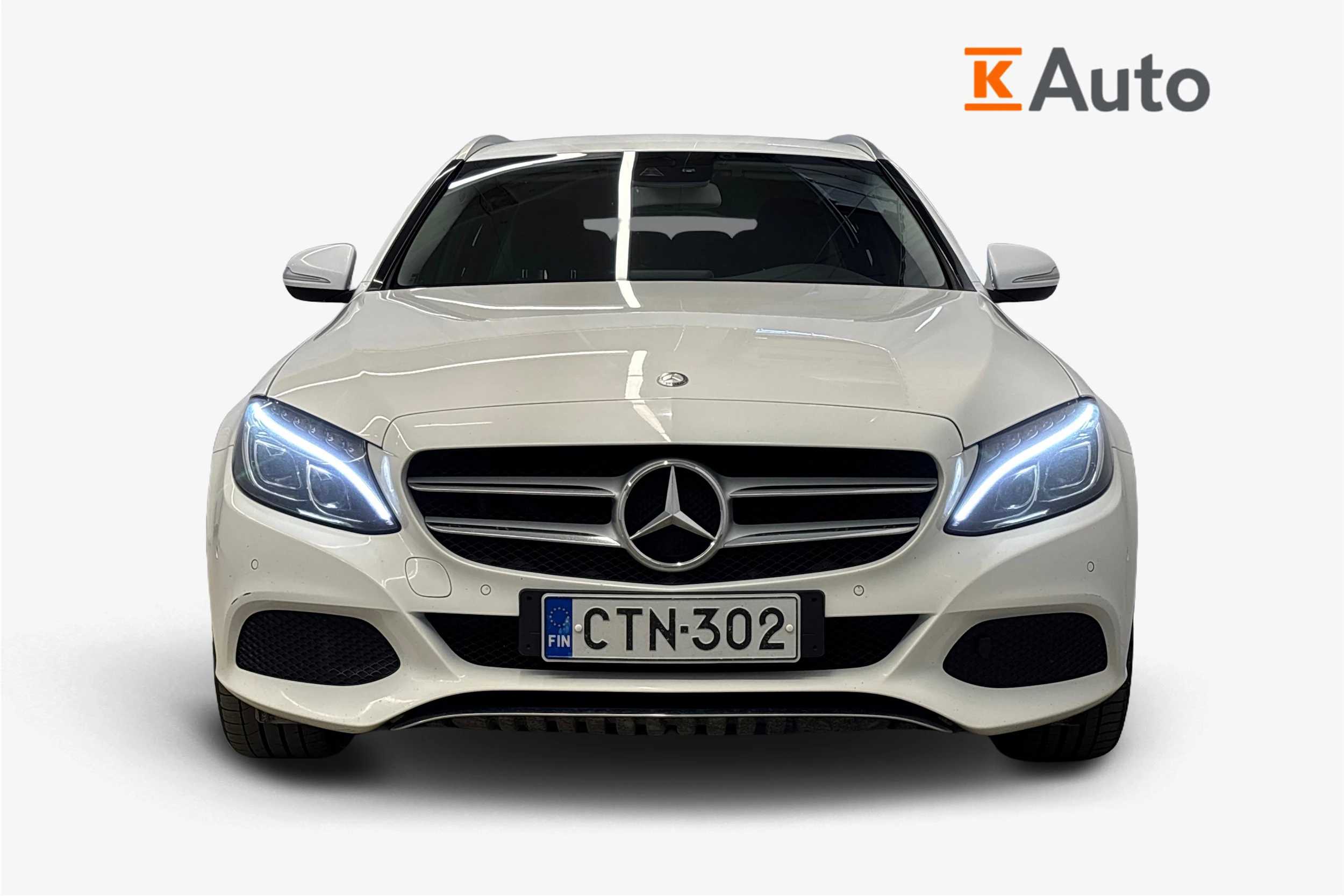 valkoinen Mercedes-Benz C 2015 kuva 5.