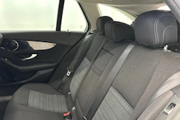 valkoinen Mercedes-Benz C 2015 kuva 13.