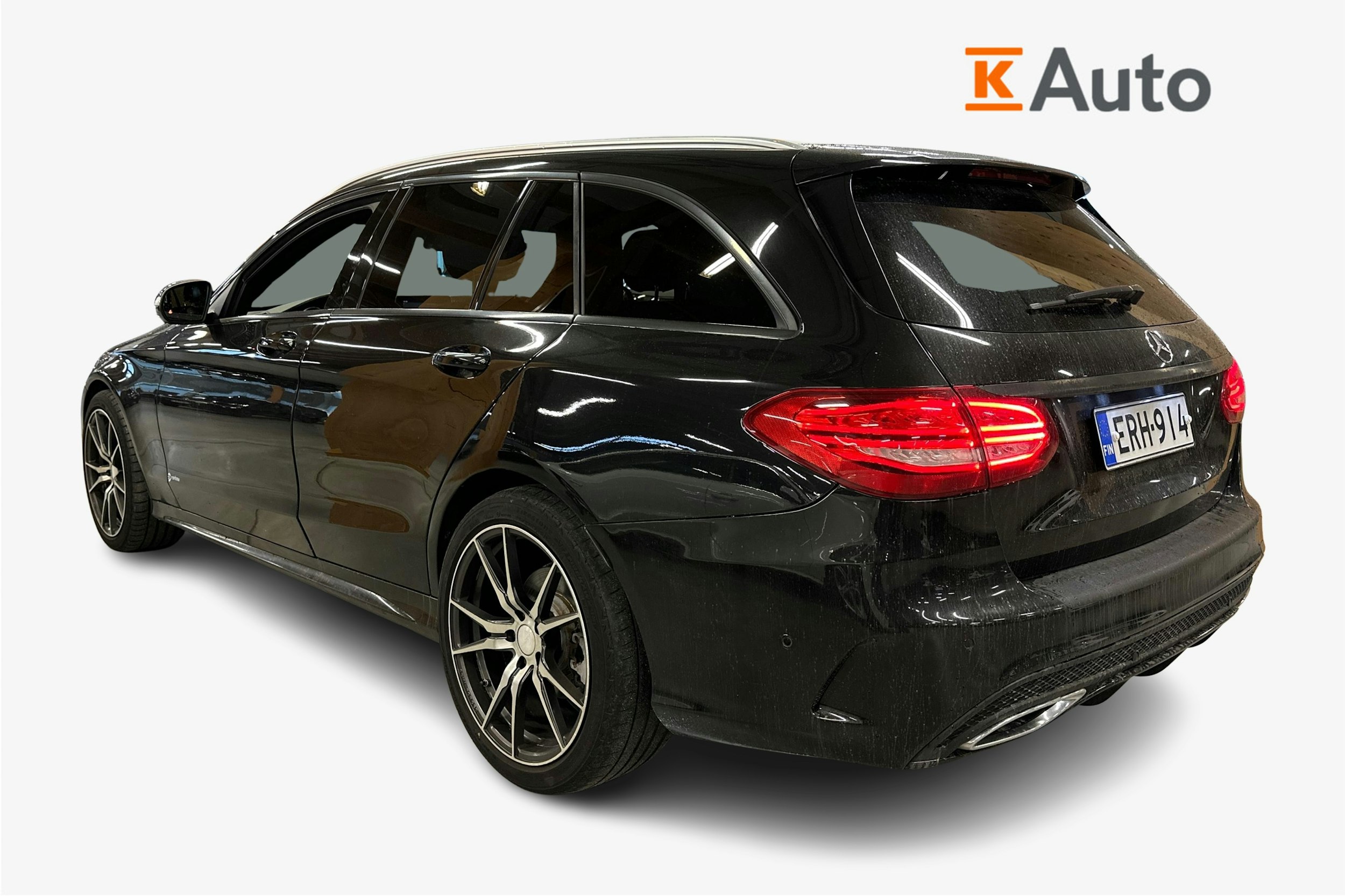 musta Mercedes-Benz C 2015 kuva 2.
