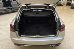 harmaa Mercedes-Benz C 2015 kuva 11.