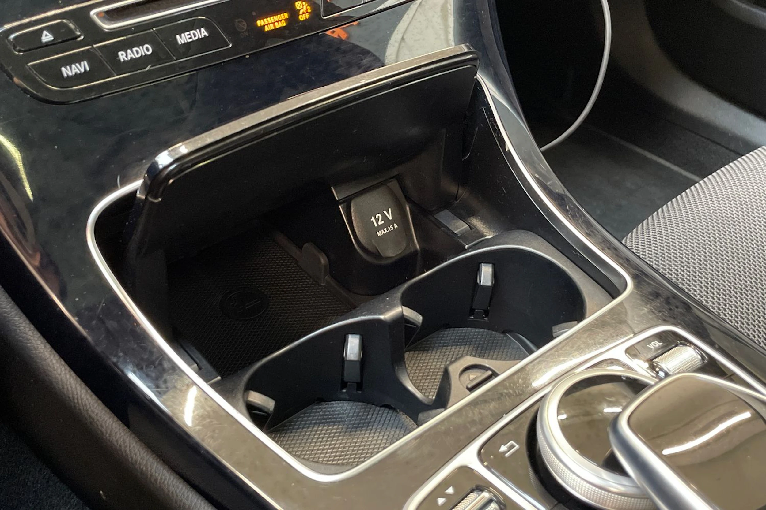 harmaa Mercedes-Benz C 2015 kuva 24.