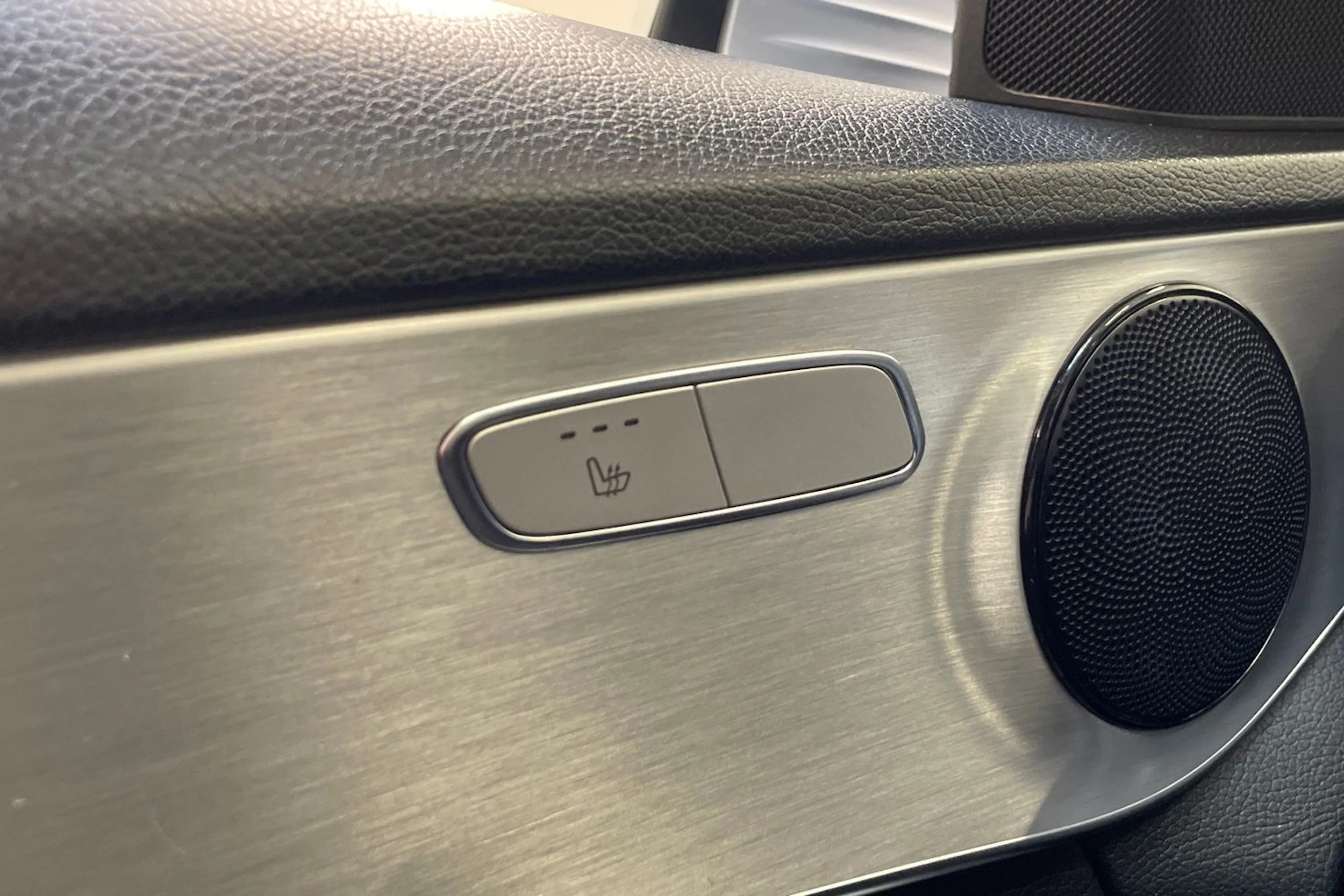 harmaa Mercedes-Benz C 2015 kuva 27.