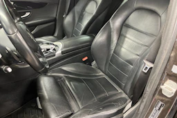 ruskea (beige) Mercedes-Benz C 2015 kuva 31.
