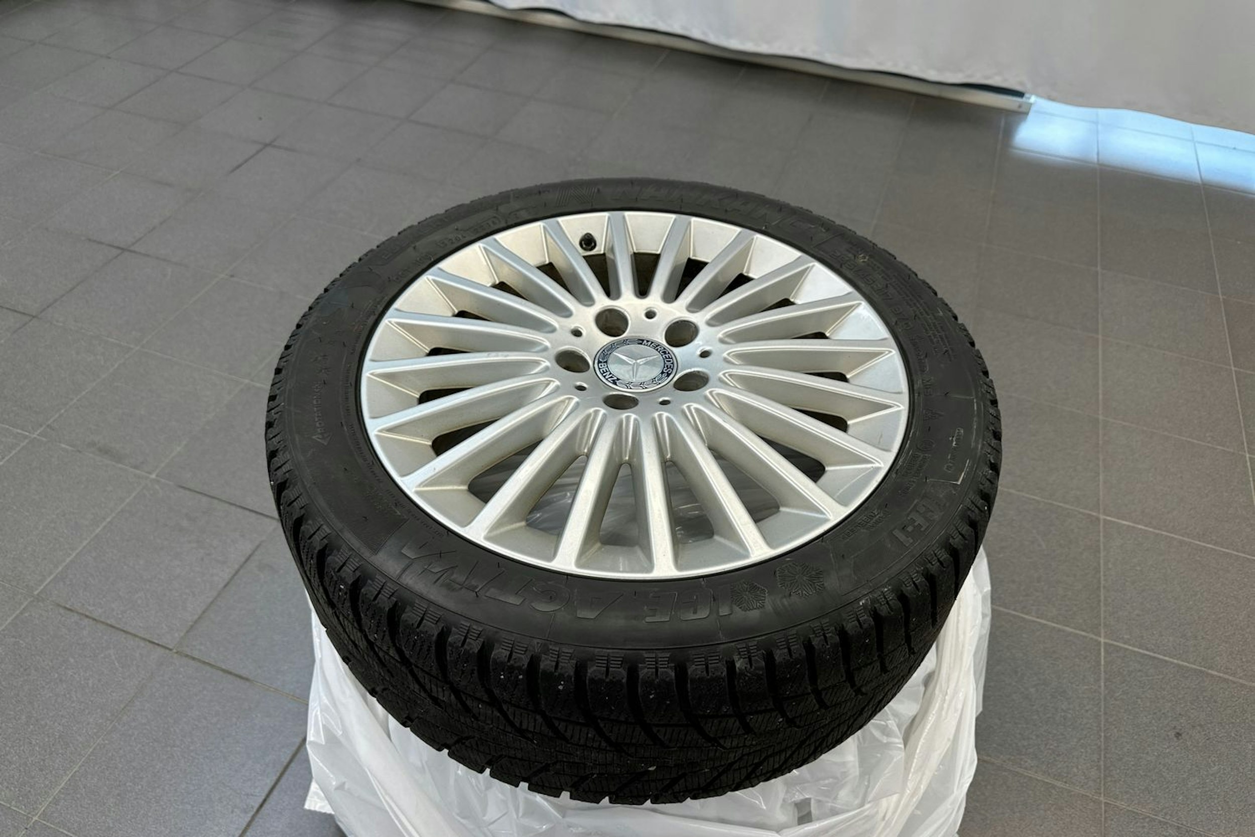 Musta Mercedes-Benz C 2015 kuva 14.
