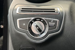 Musta Mercedes-Benz C 2015 kuva 17.