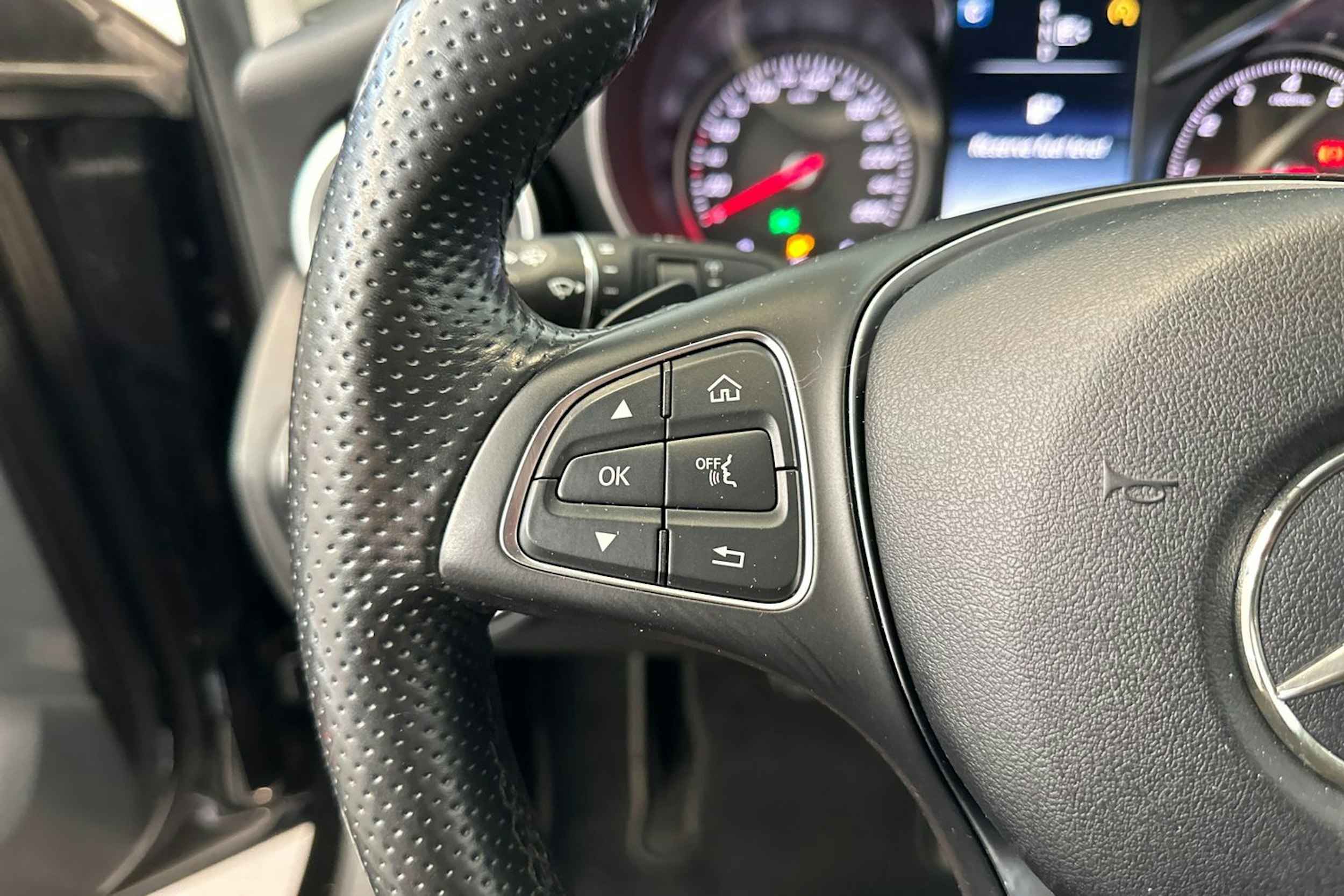 Musta Mercedes-Benz C 2015 kuva 18.