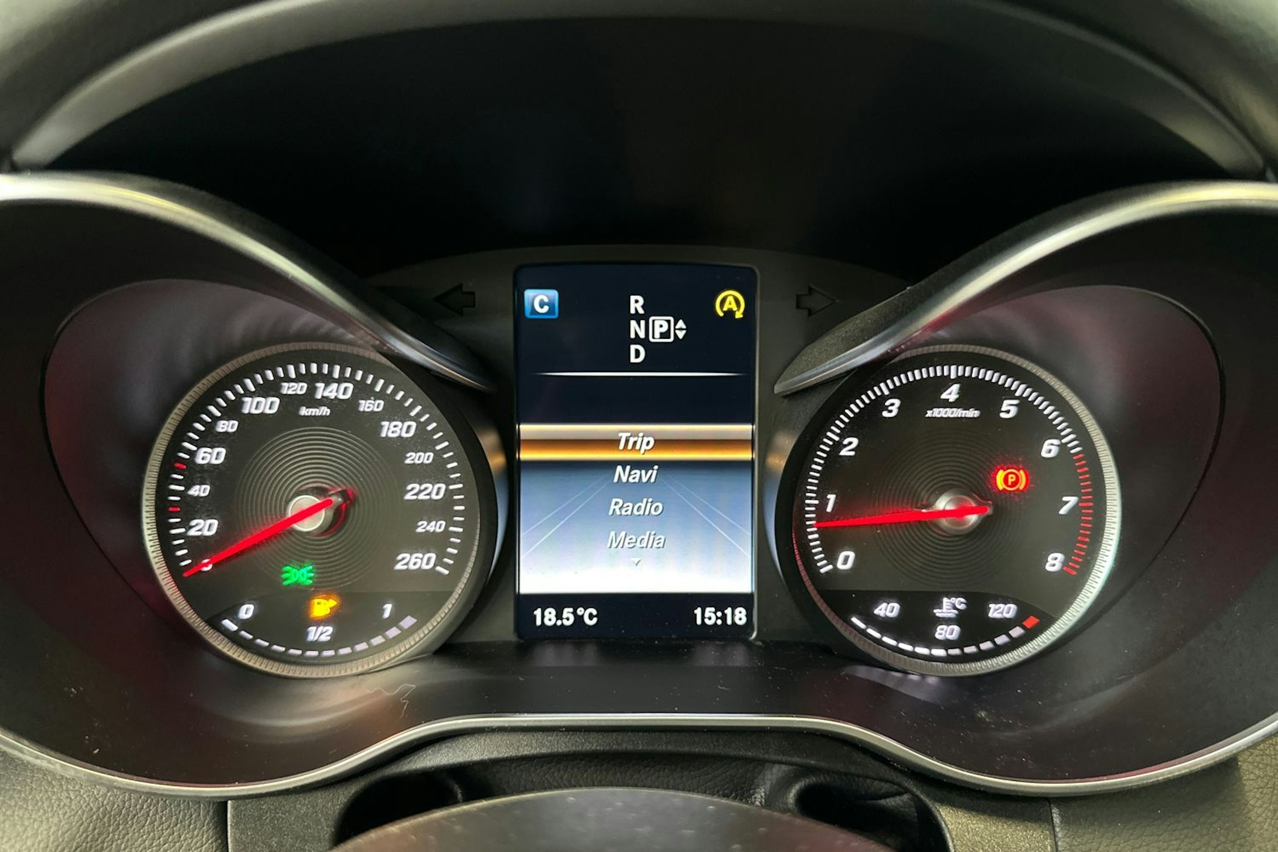 Musta Mercedes-Benz C 2015 kuva 20.