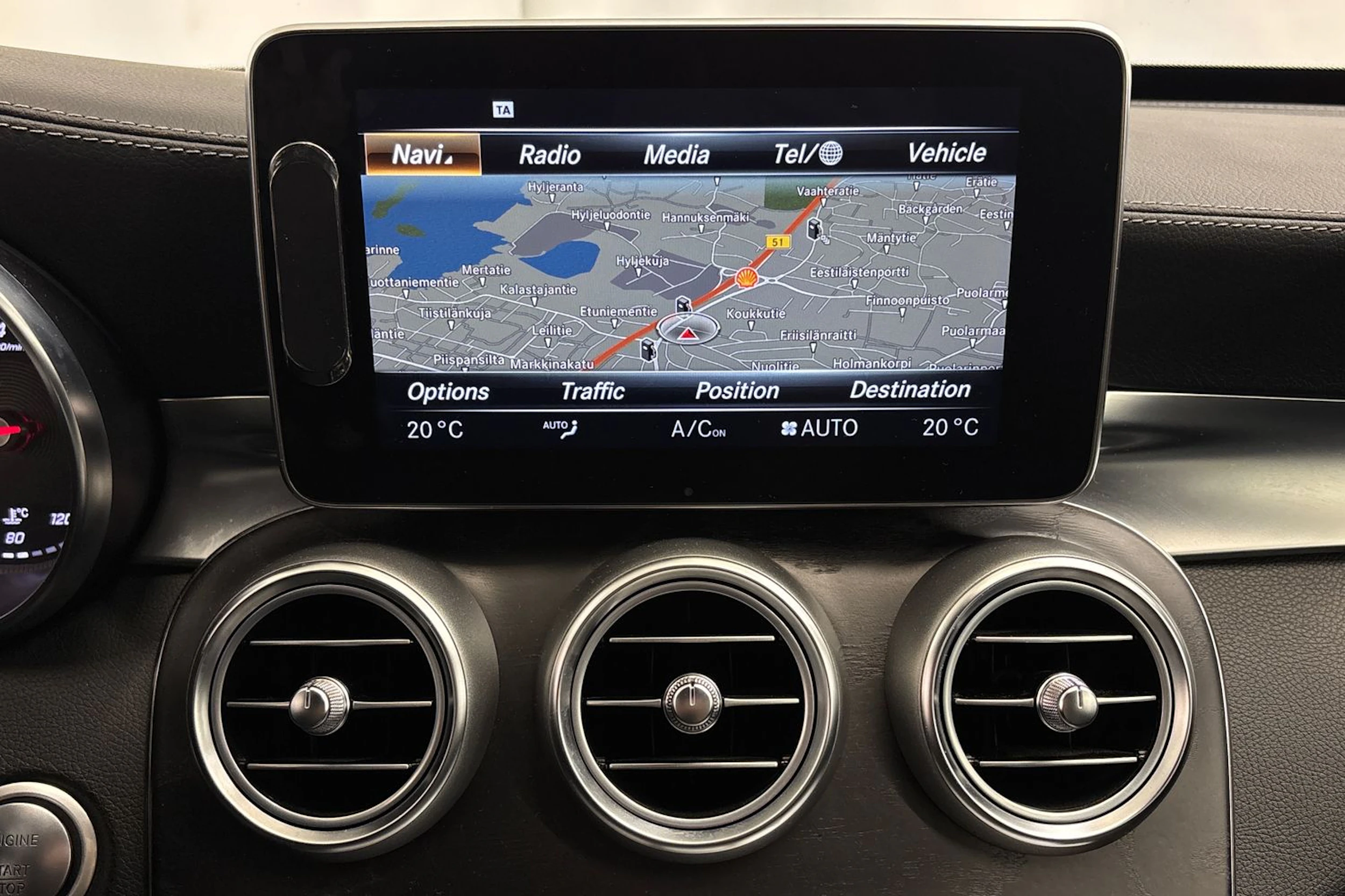 harmaa Mercedes-Benz C 2015 kuva 26.