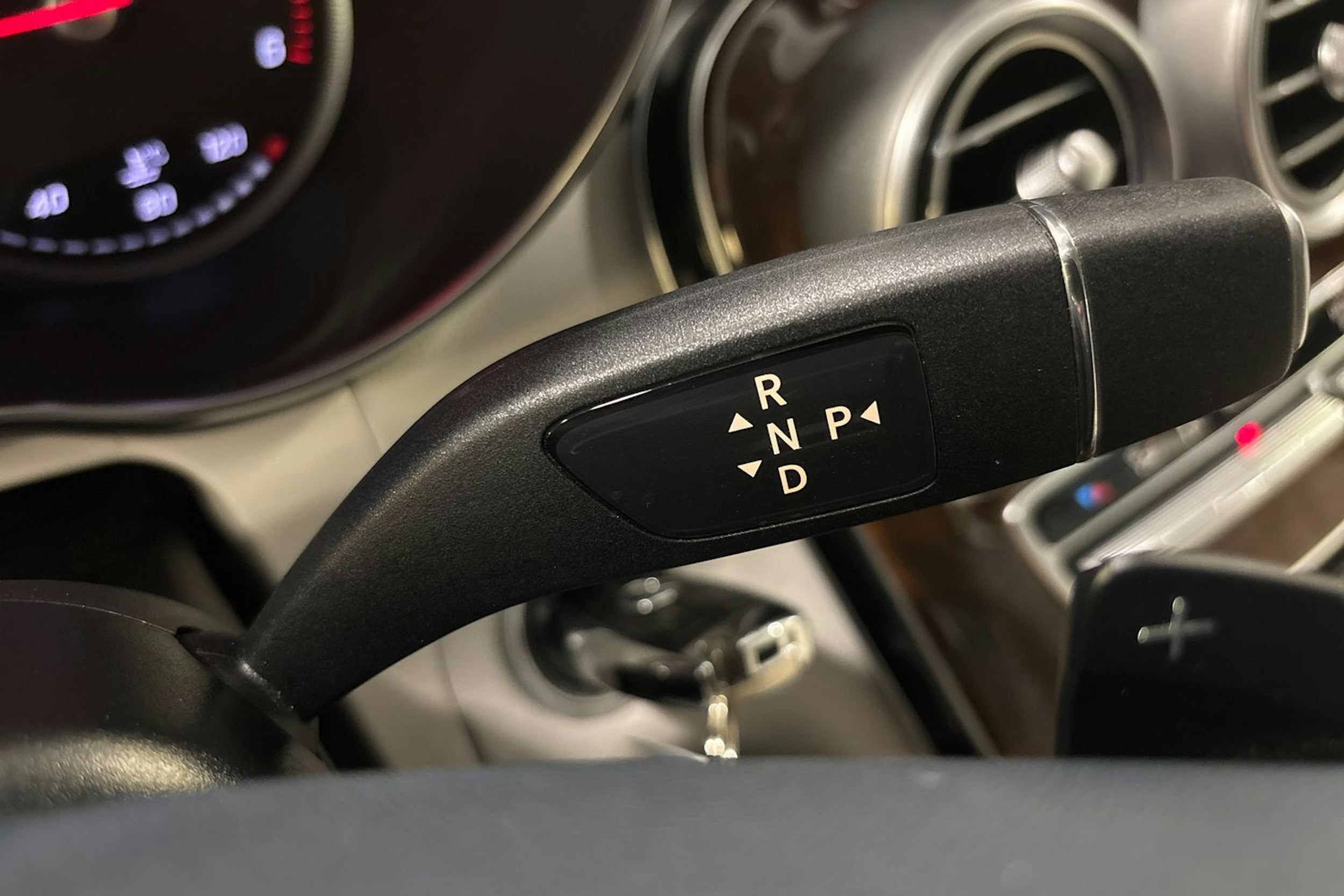 Harmaa Mercedes-Benz C 2015 kuva 16.