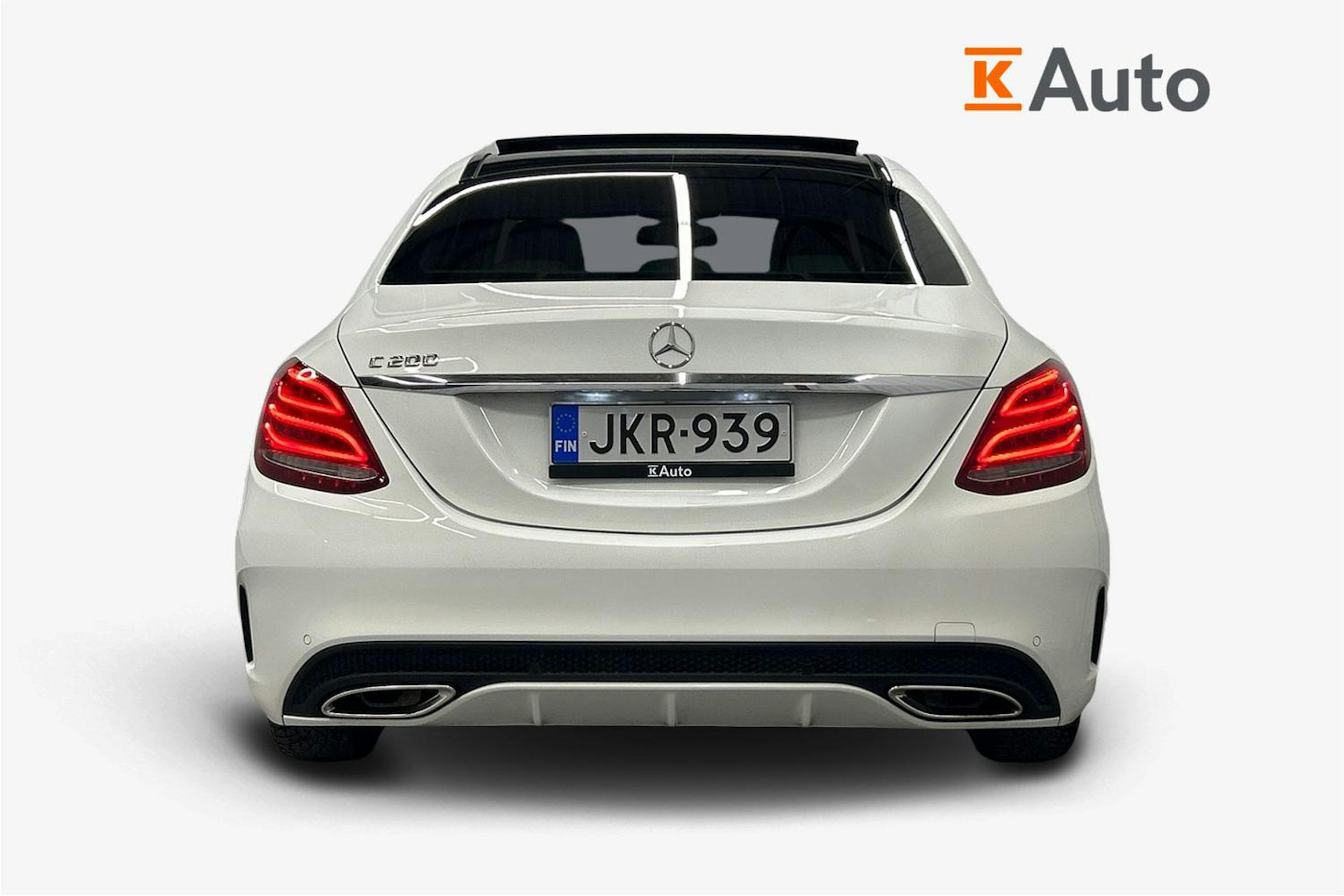 valkoinen Mercedes-Benz C 2015 kuva 3.