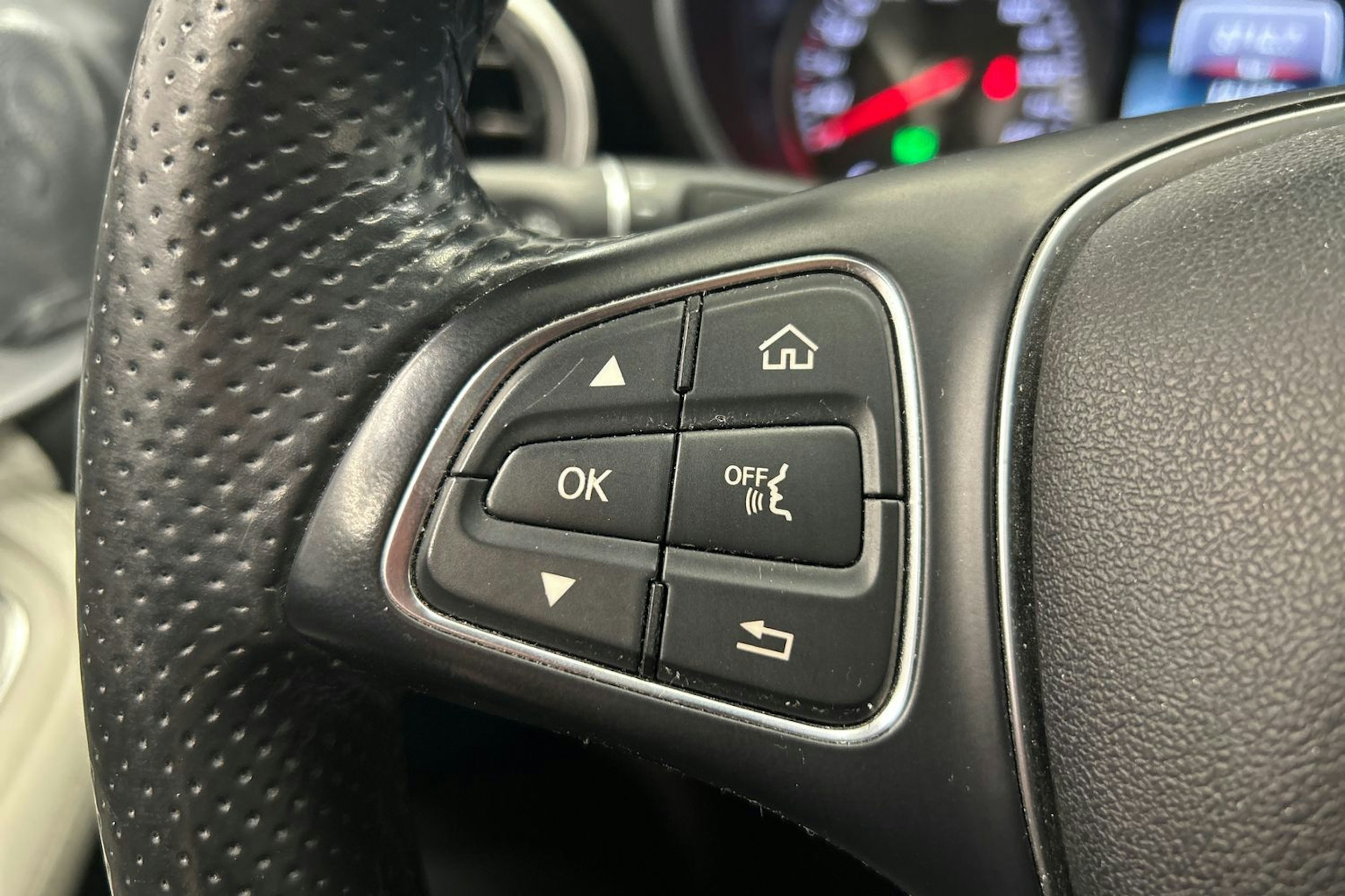 valkoinen Mercedes-Benz C 2015 kuva 19.