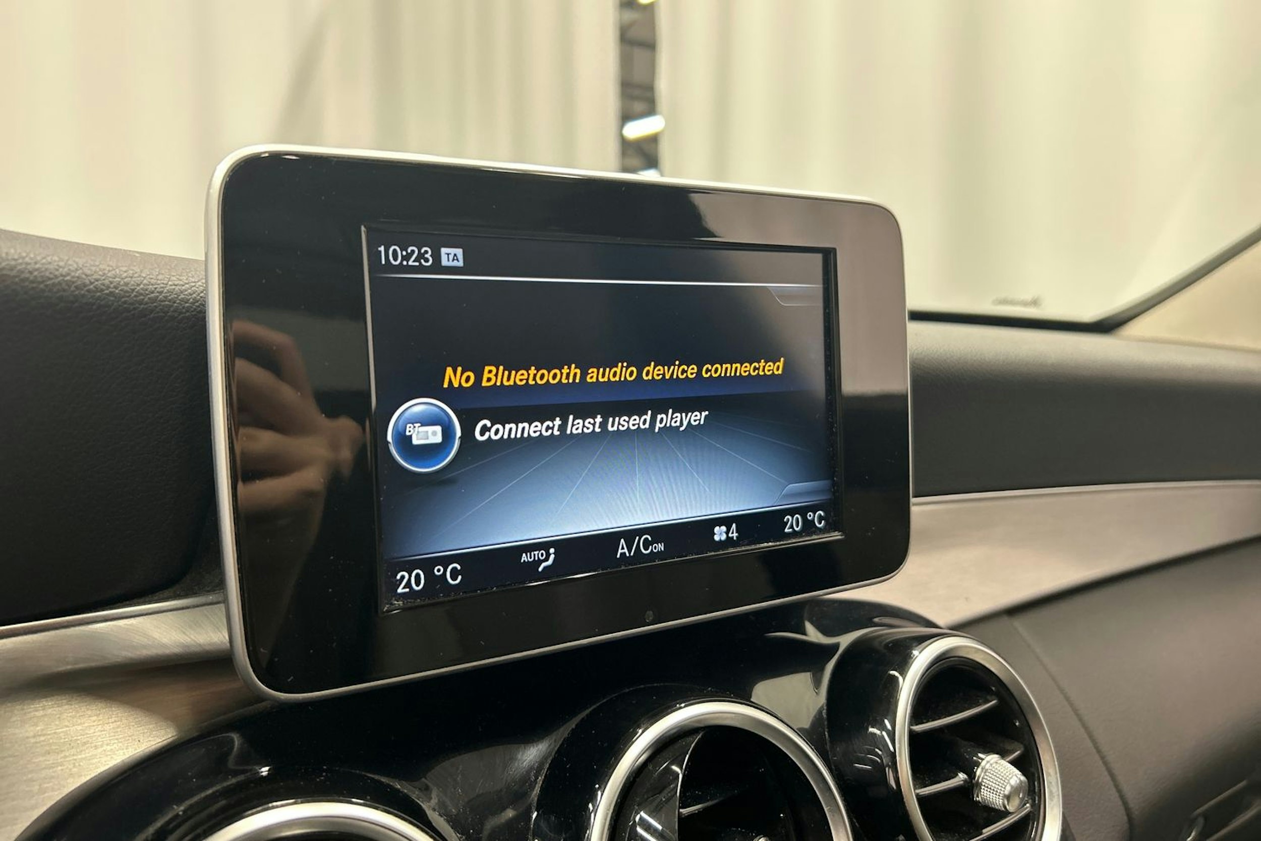 valkoinen Mercedes-Benz C 2015 kuva 23.