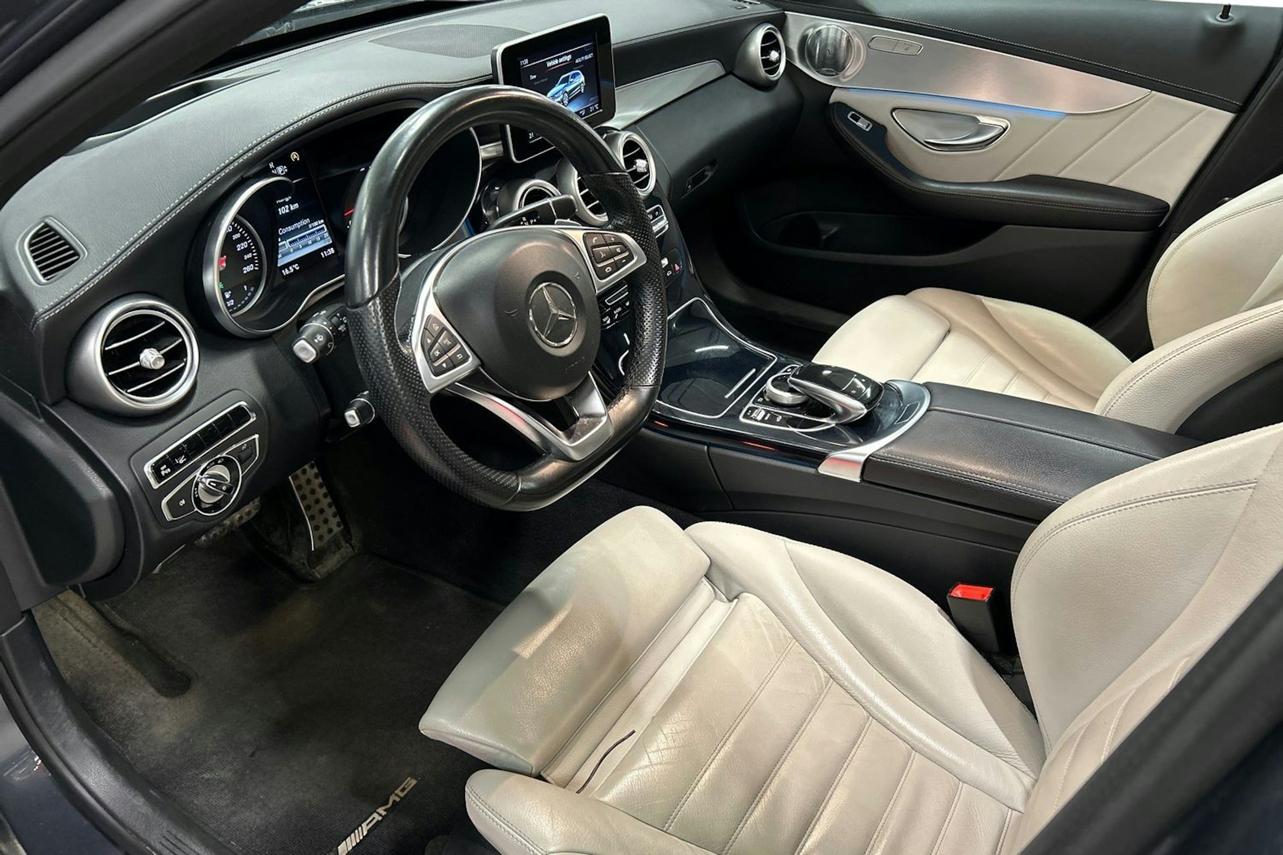 harmaa Mercedes-Benz C 2015 kuva 3.