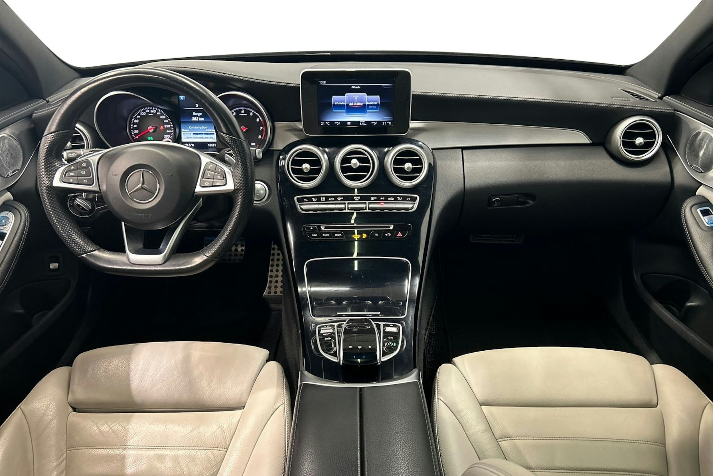 harmaa Mercedes-Benz C 2015 kuva 9.