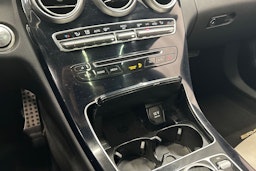 harmaa Mercedes-Benz C 2015 kuva 29.