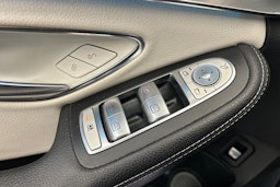 harmaa Mercedes-Benz C 2015 kuva 32.