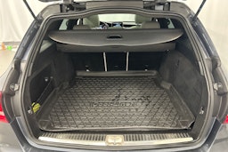 harmaa Mercedes-Benz C 2015 kuva 34.