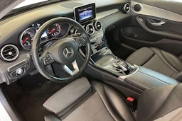 Valkoinen Mercedes-Benz C 2015 kuva 6.