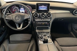 Valkoinen Mercedes-Benz C 2015 kuva 7.