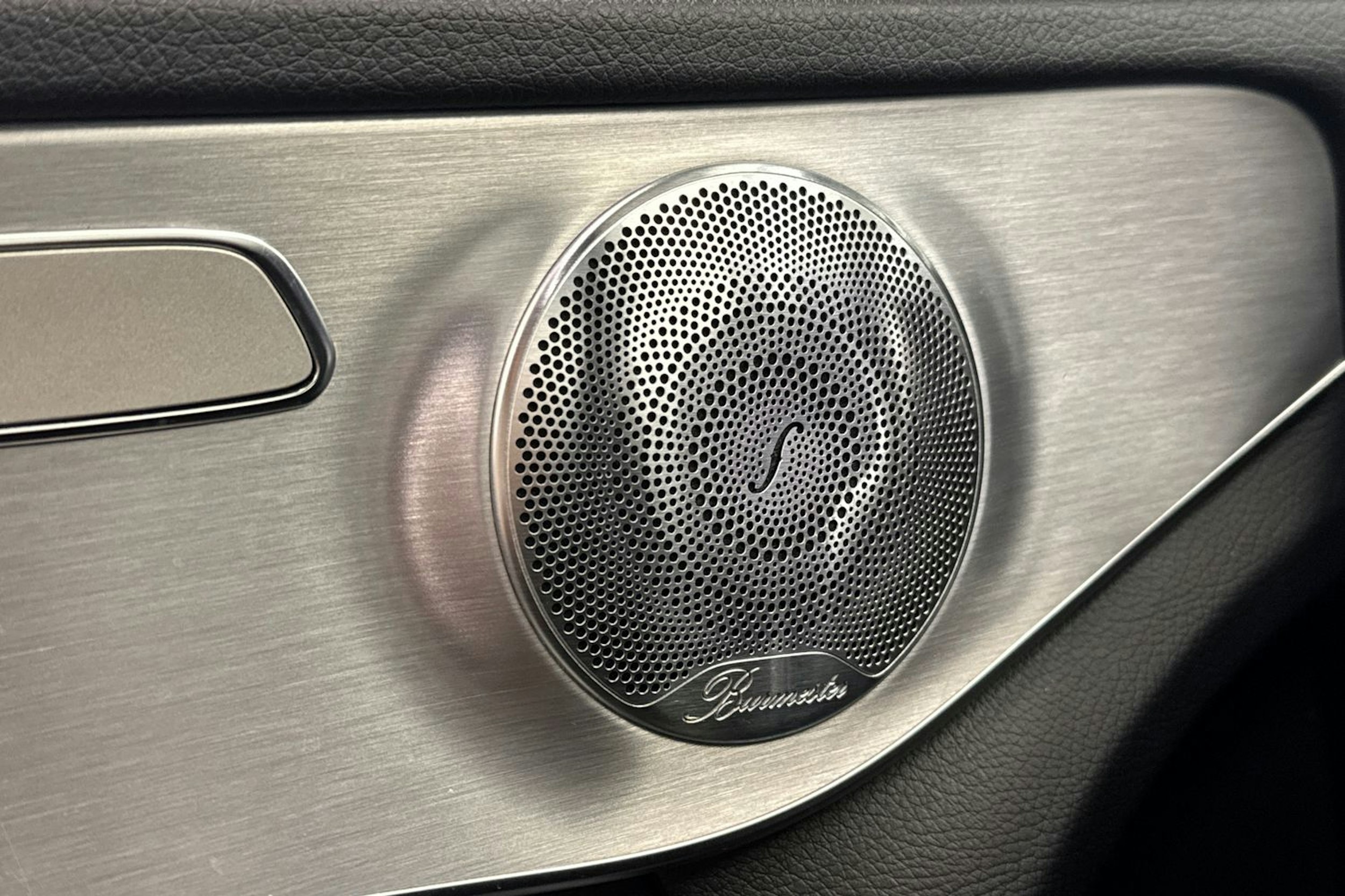 harmaa Mercedes-Benz C 2015 kuva 17.