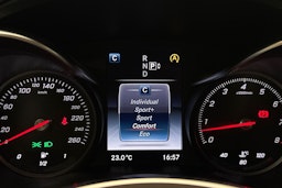 harmaa Mercedes-Benz C 2015 kuva 29.
