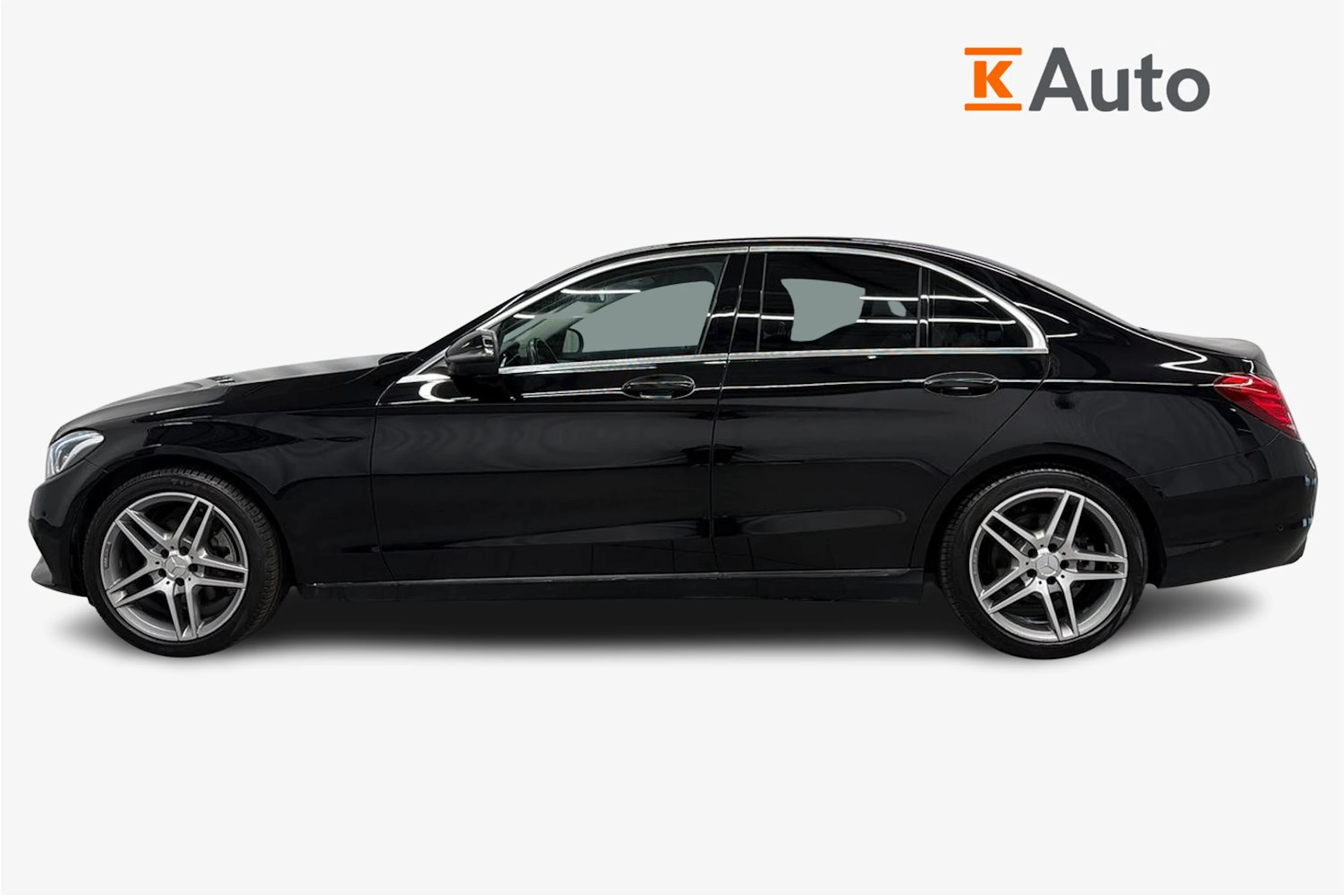 musta Mercedes-Benz C 2015 kuva 5.