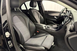 musta Mercedes-Benz C 2015 kuva 11.